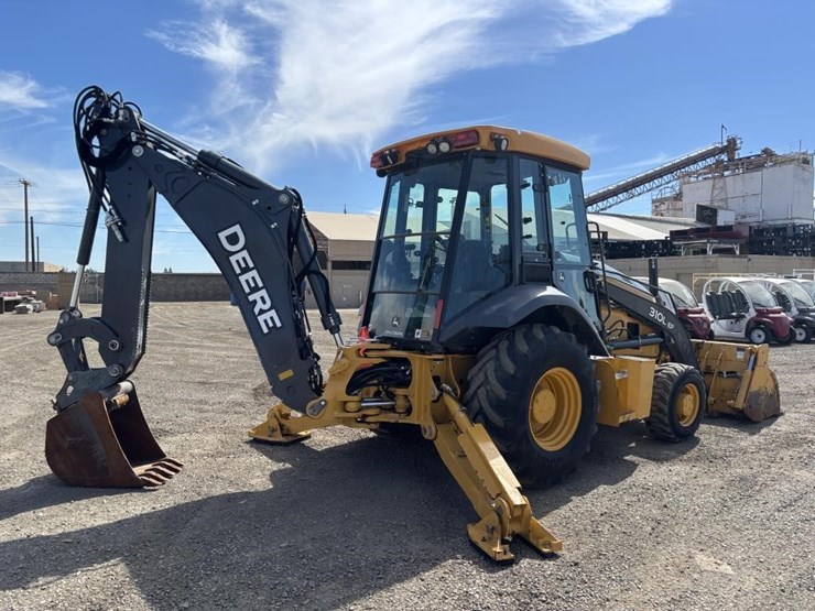 2020-deere-310l-ep-image-3