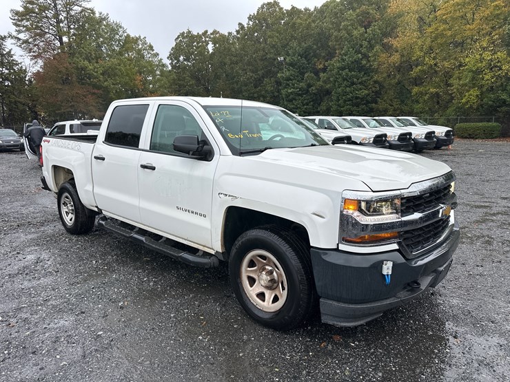 2016-chevrolet-silverado-image-1