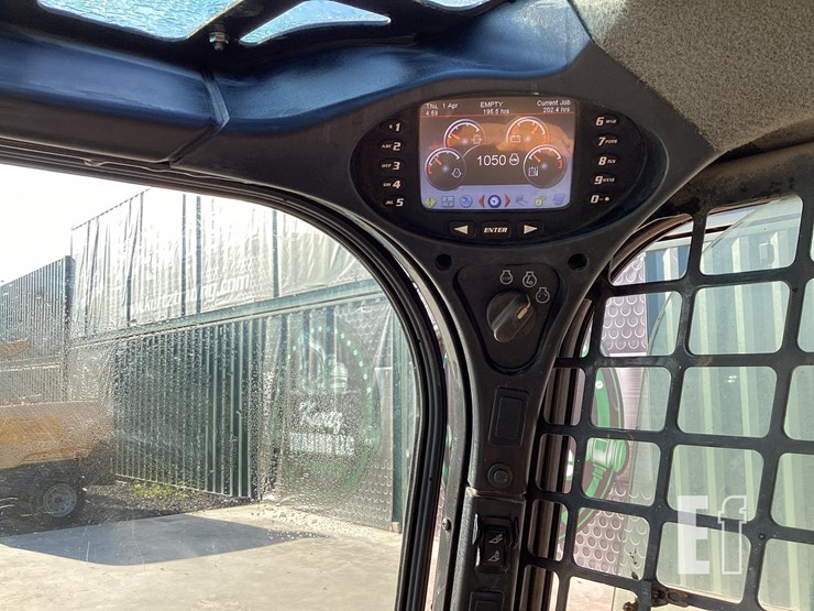 2021-bobcat-t450-image-17