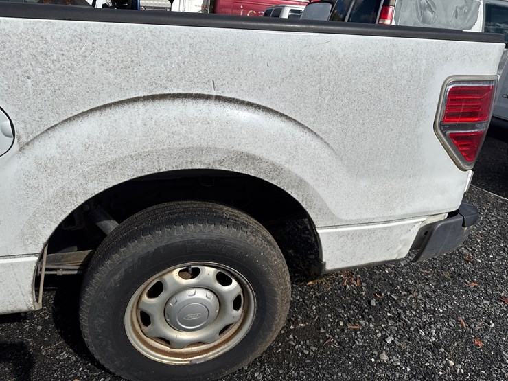 2011-ford-f150-xl-image-43