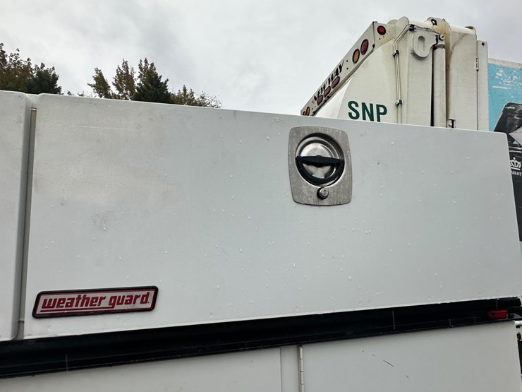 2015-ford-f350-xl-image-51