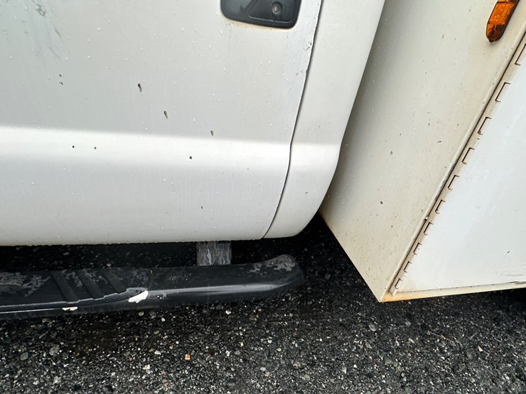 2014-ford-f350-xl-image-47