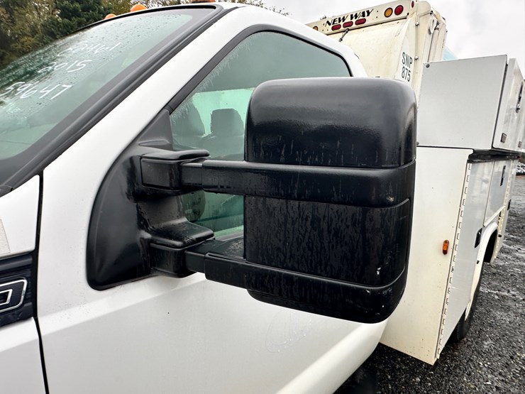 2015-ford-f350-xl-image-42