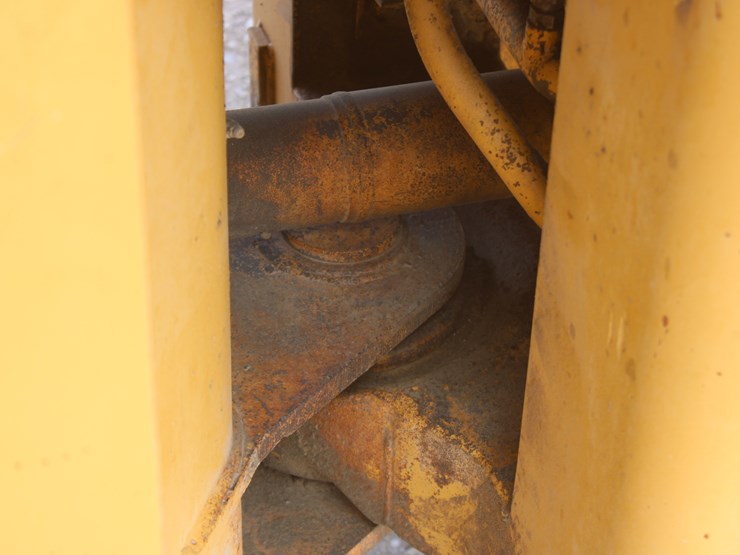 caterpillar-930-image-30