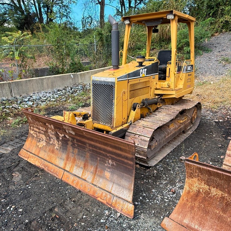 CATERPILLAR D4C XL