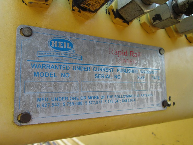 2016-freightliner-108sd-image-17