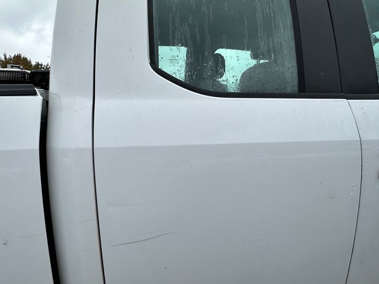 2020-ford-f150-xl-image-21