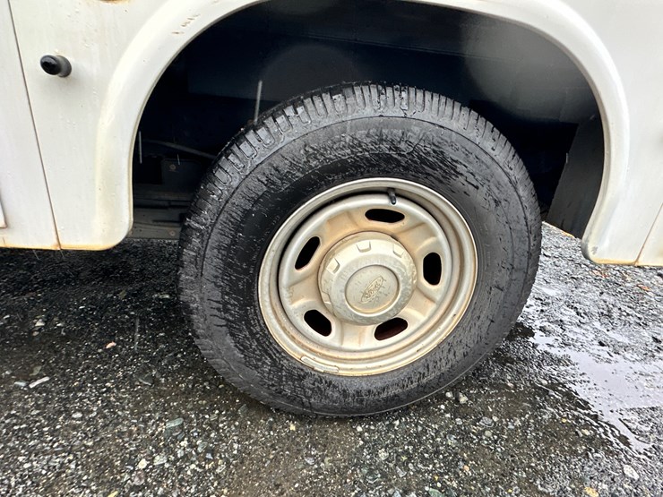 2016-ford-f250-xl-image-61