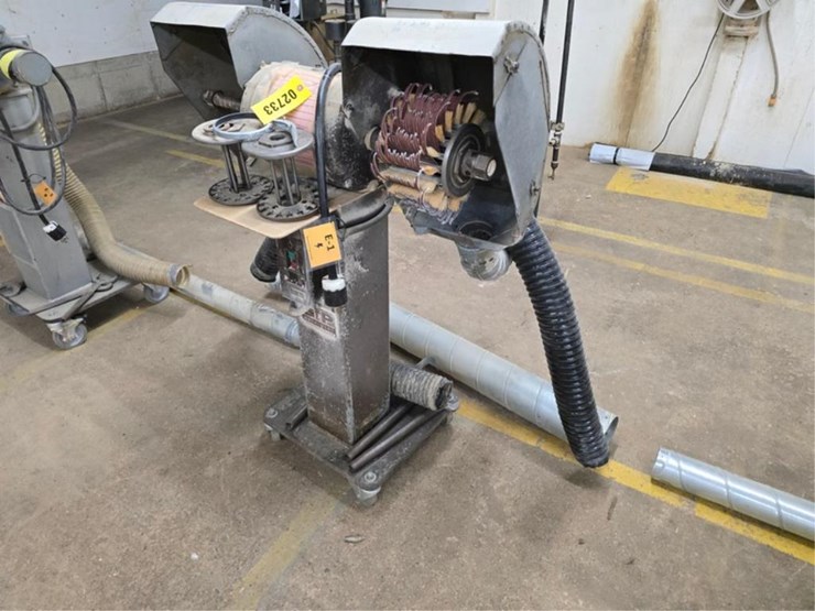 #2733-•-g&p-machinery-epn-flap-sander-image-1