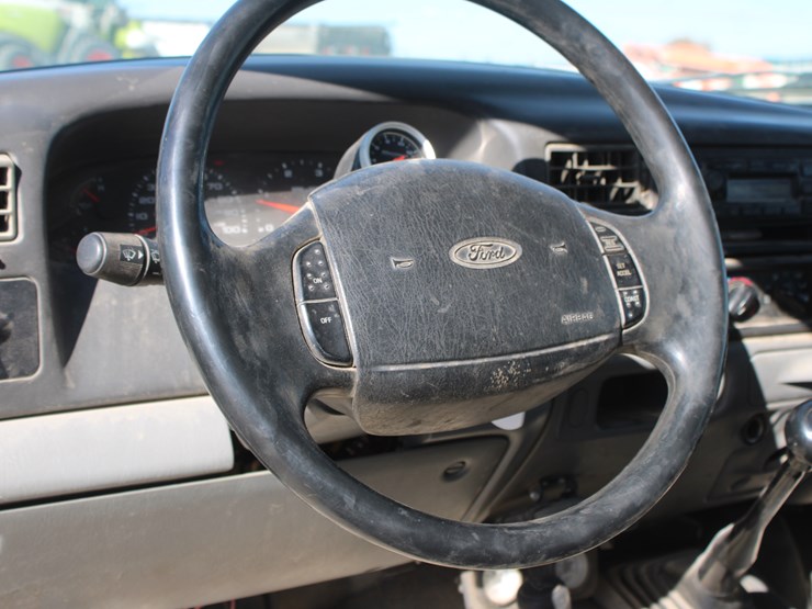 2002-ford-f450-xlt-image-38