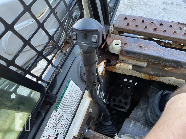 2007-bobcat-s205-image-13