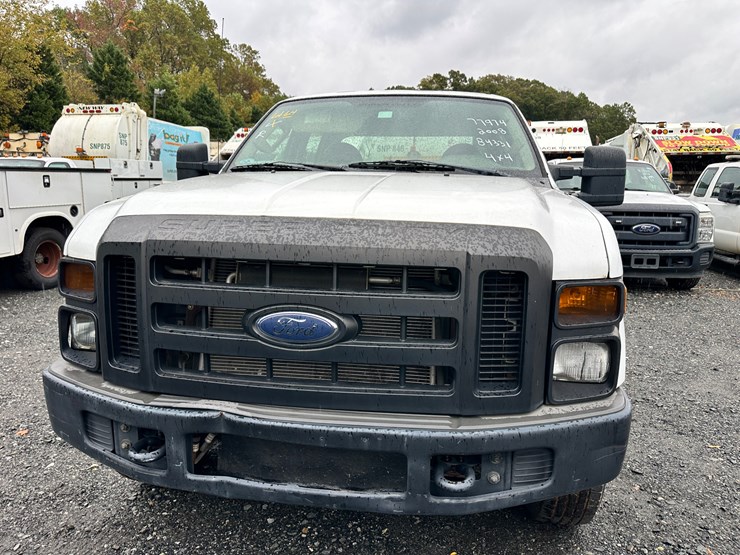 2008-ford-f250-xl-image-3