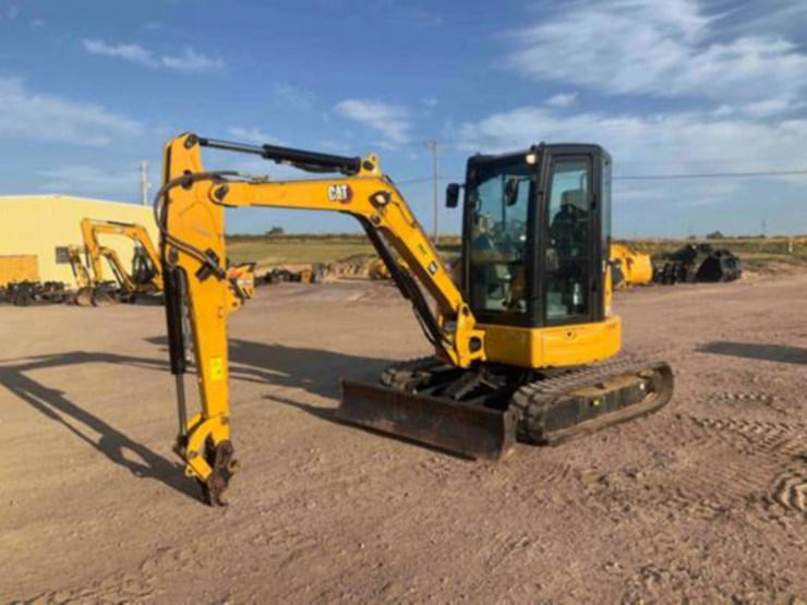 2021-cat-304e2-image-1