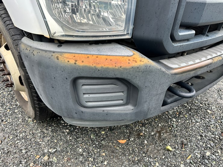 2015-ford-f350-xl-image-31