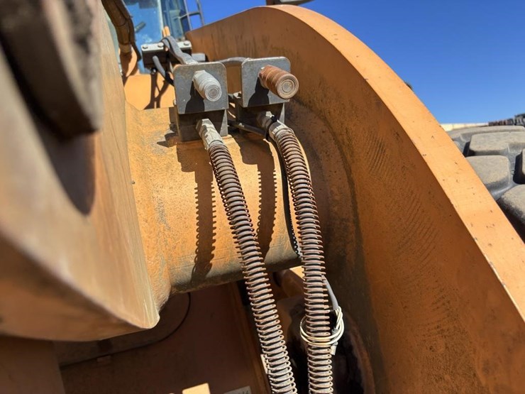 2004-case-721d-image-14