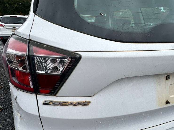 2017-ford-escape-image-55