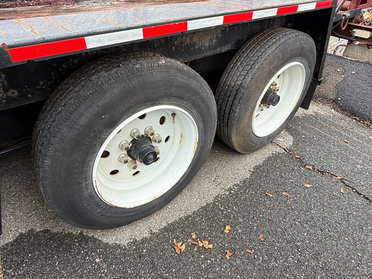 2011-towmaster-t16d-image-8