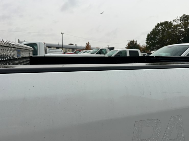 2015-dodge-ram-1500-image-38