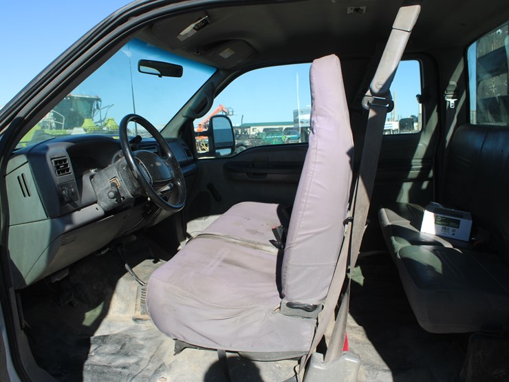 2001-ford-f350-image-17