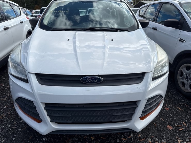 2015-ford-escape-image-33