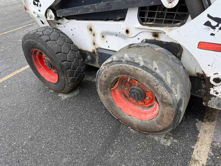 2016-bobcat-s650-image-14