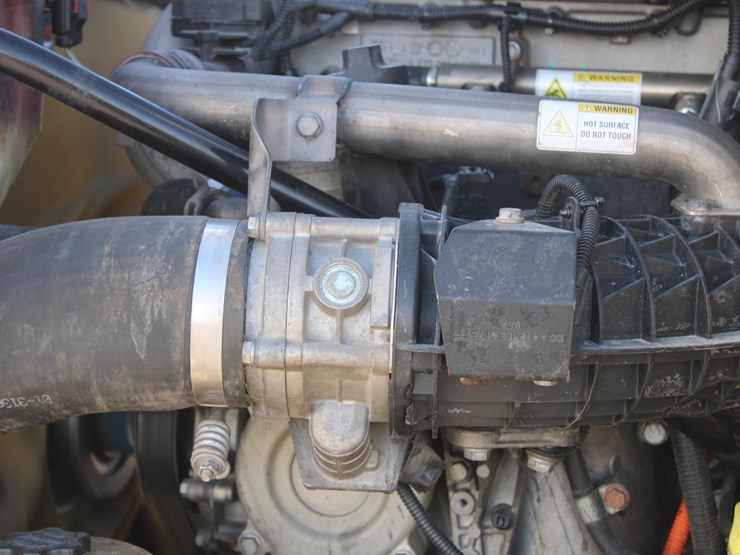 2016-freightliner-cascadia-125-image-48