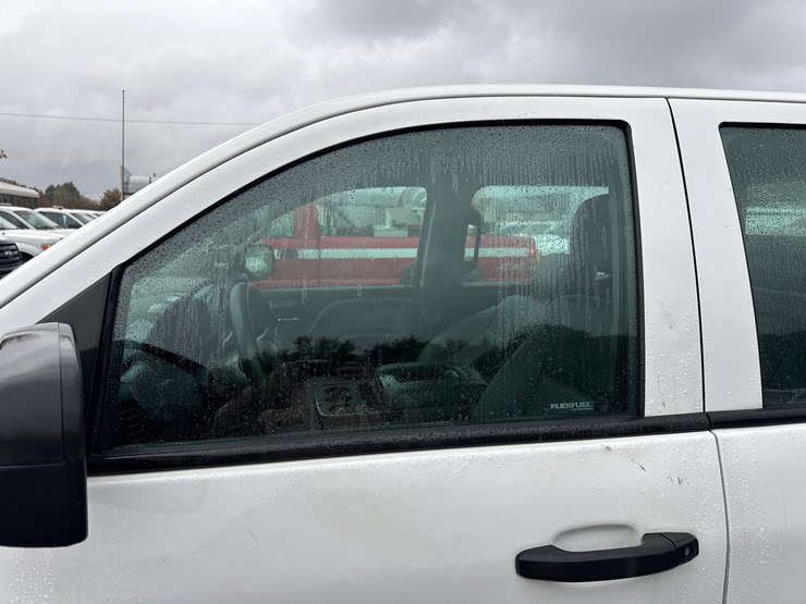 2018-chevrolet-k1500-image-28