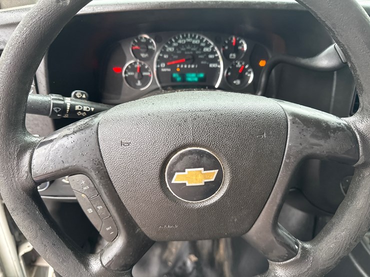 2014-utility-van-image-39