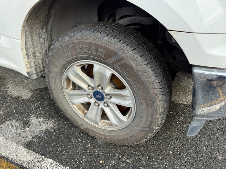 2019-ford-f150-xl-image-11