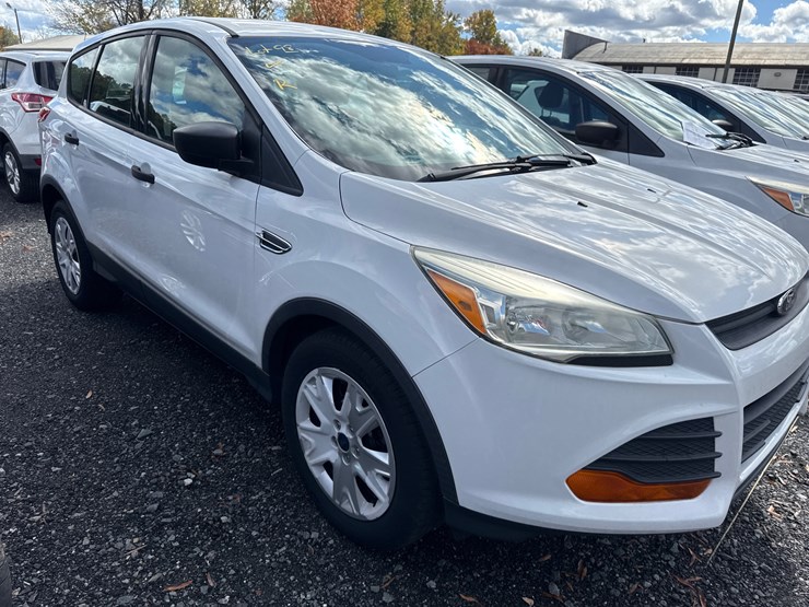 2016-ford-escape-image-48