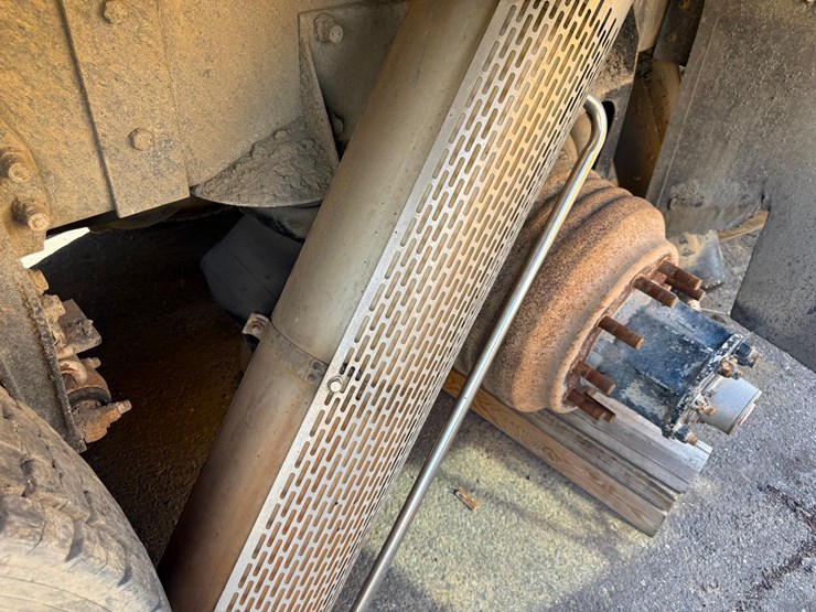 1997-peterbilt-378-image-9