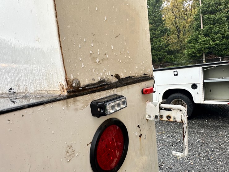 2015-ford-f350-xl-image-58