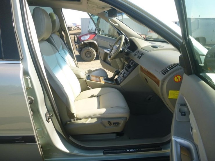 2005-volvo-xc90-image-9