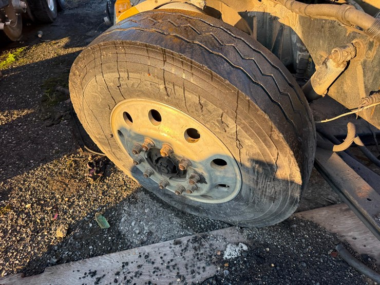 2003-peterbilt-378-image-14