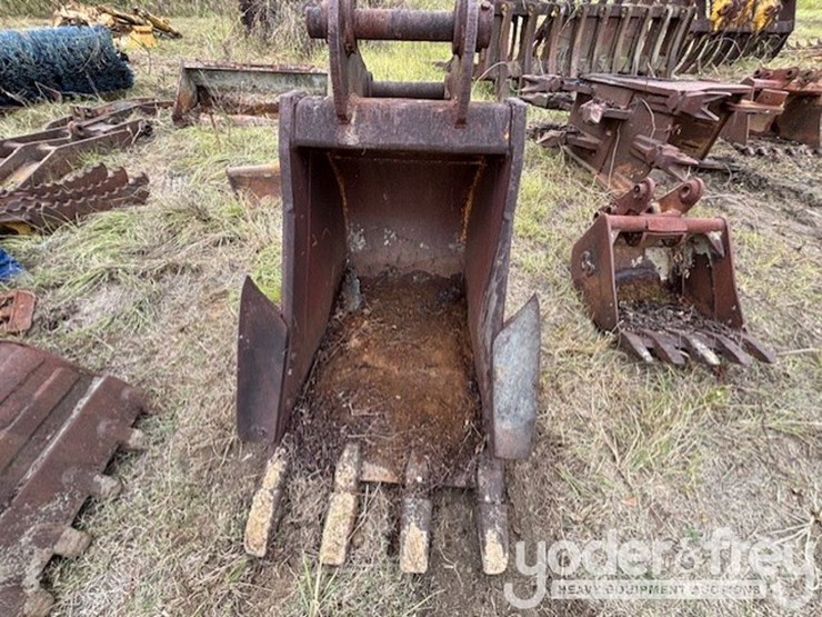 28"-sabine-bucket-2-1/2"-pin-to-suit-excavator-image-1