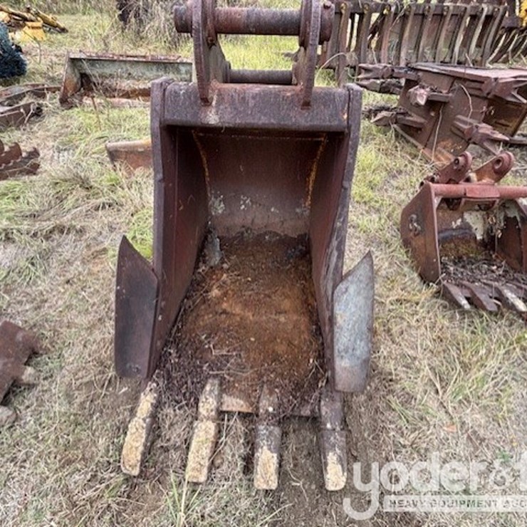 28" Sabine Bucket 2 1/2" Pin to suit Excavator