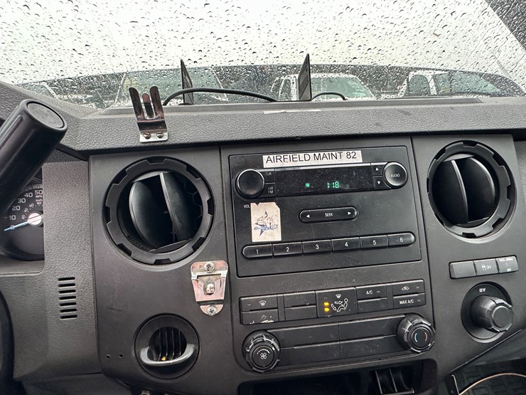 2012-ford-f250-xl-image-90