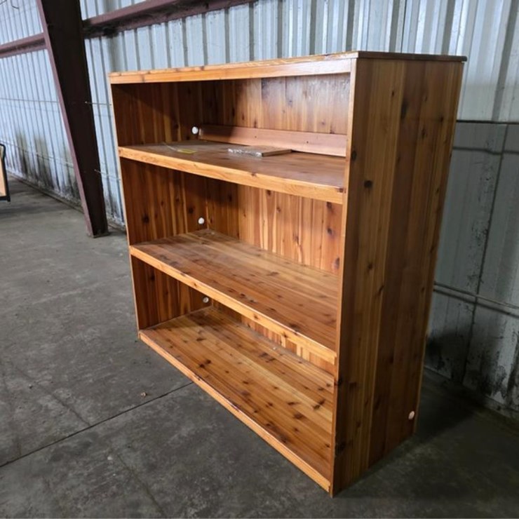 #2685 • Wooden Shelf
