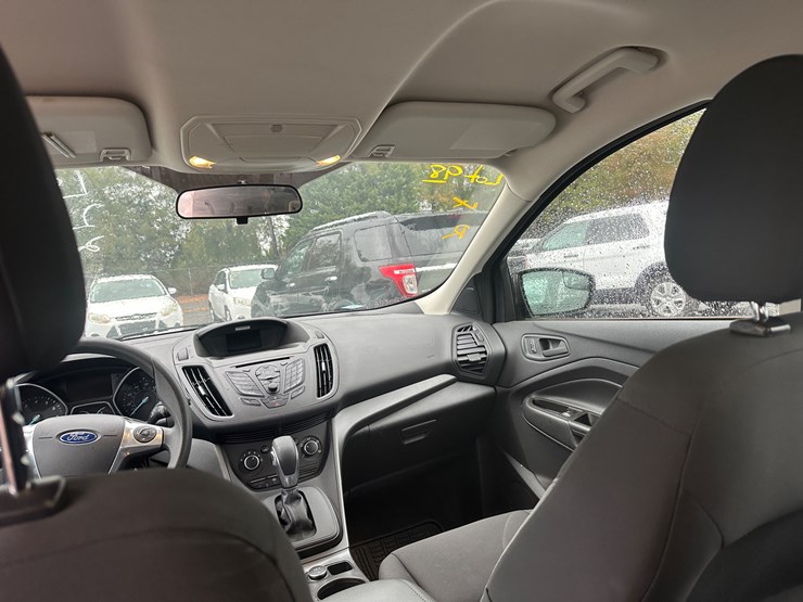 2016-ford-escape-image-25