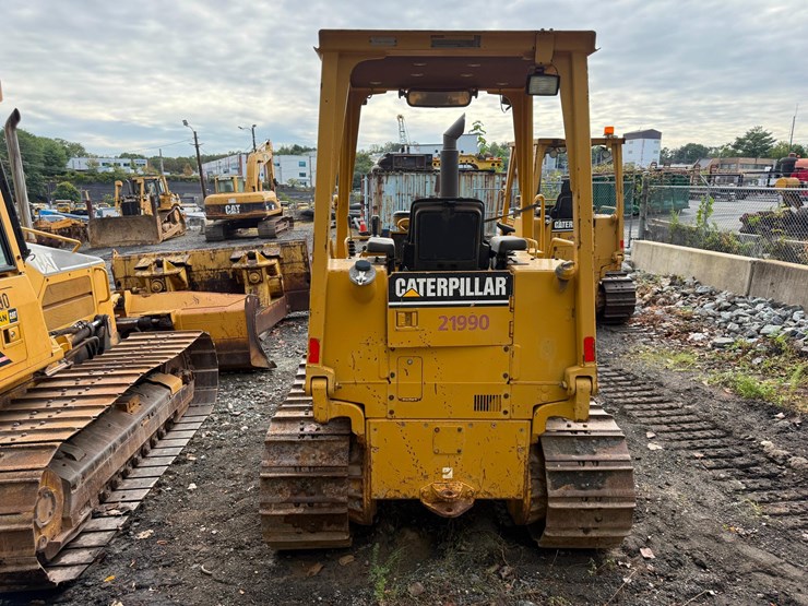 caterpillar-d4c-xl-image-5