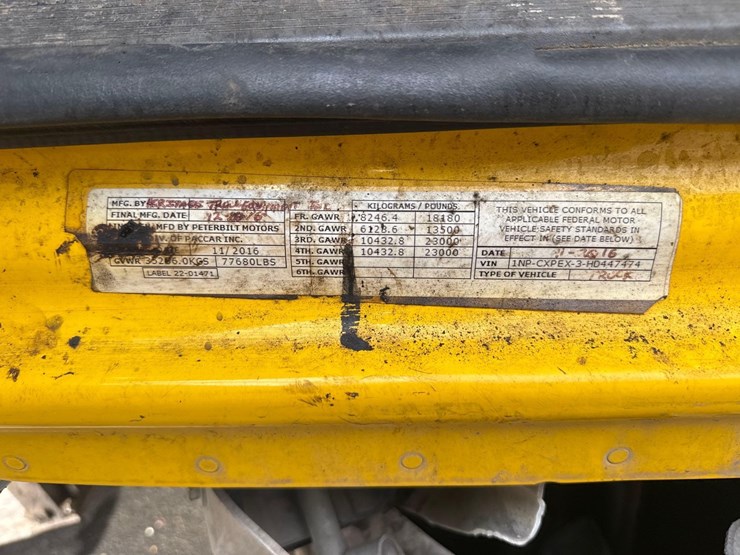 2017-peterbilt-567-image-20