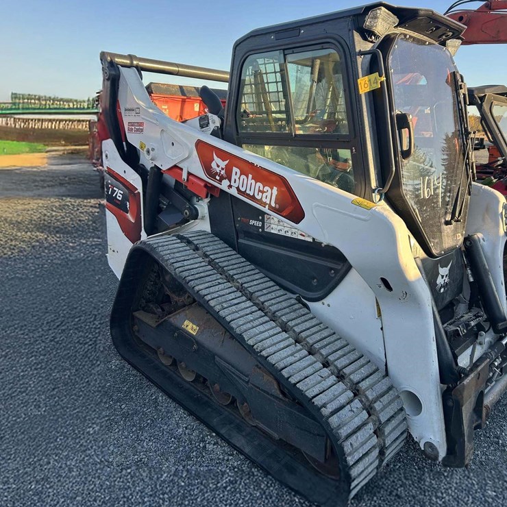2022 BOBCAT T76