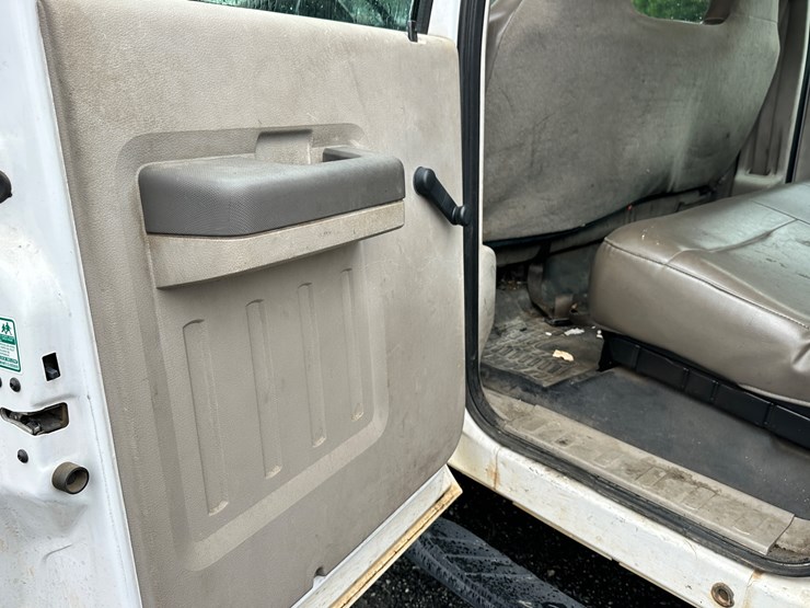 2008-ford-f250-xl-image-81