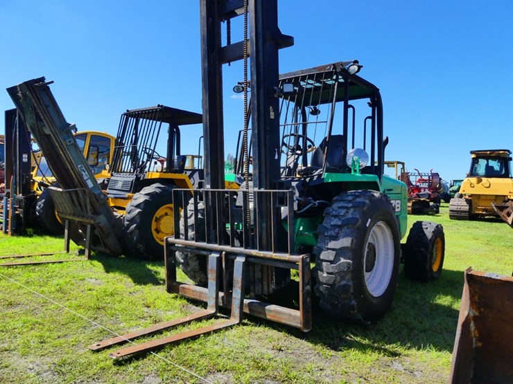 2014-jcb-930-image-2