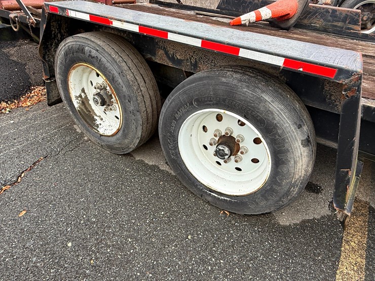 2011-towmaster-t16d-image-9