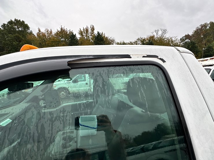 2012-ford-f250-xl-image-52