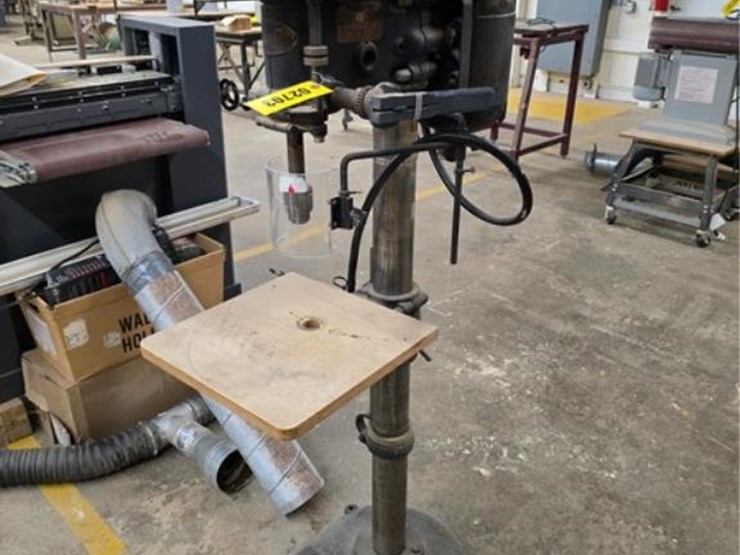 #2703-•-delta-edge-sander-drill-press-image-1