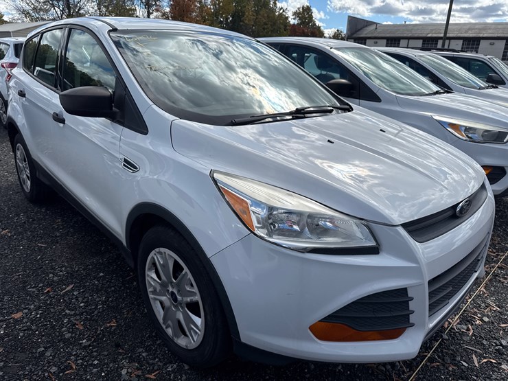 2015-ford-escape-image-48