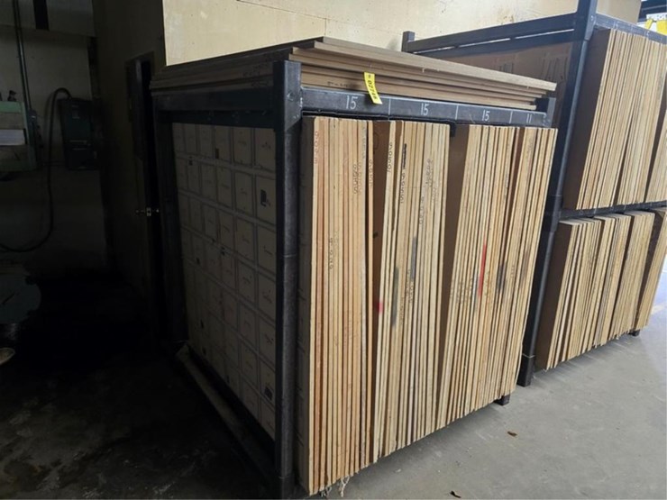 #2746-•-62---61"x63"-router-molds-w/-rack-image-3