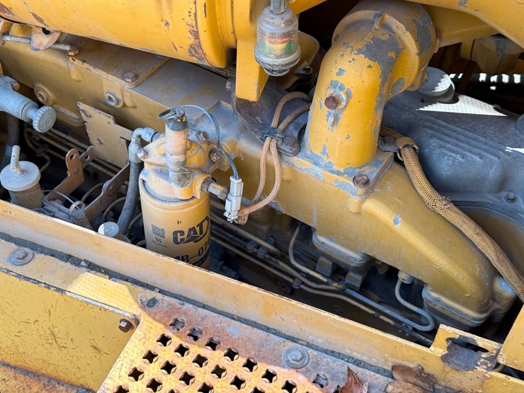 caterpillar-d8n-image-18